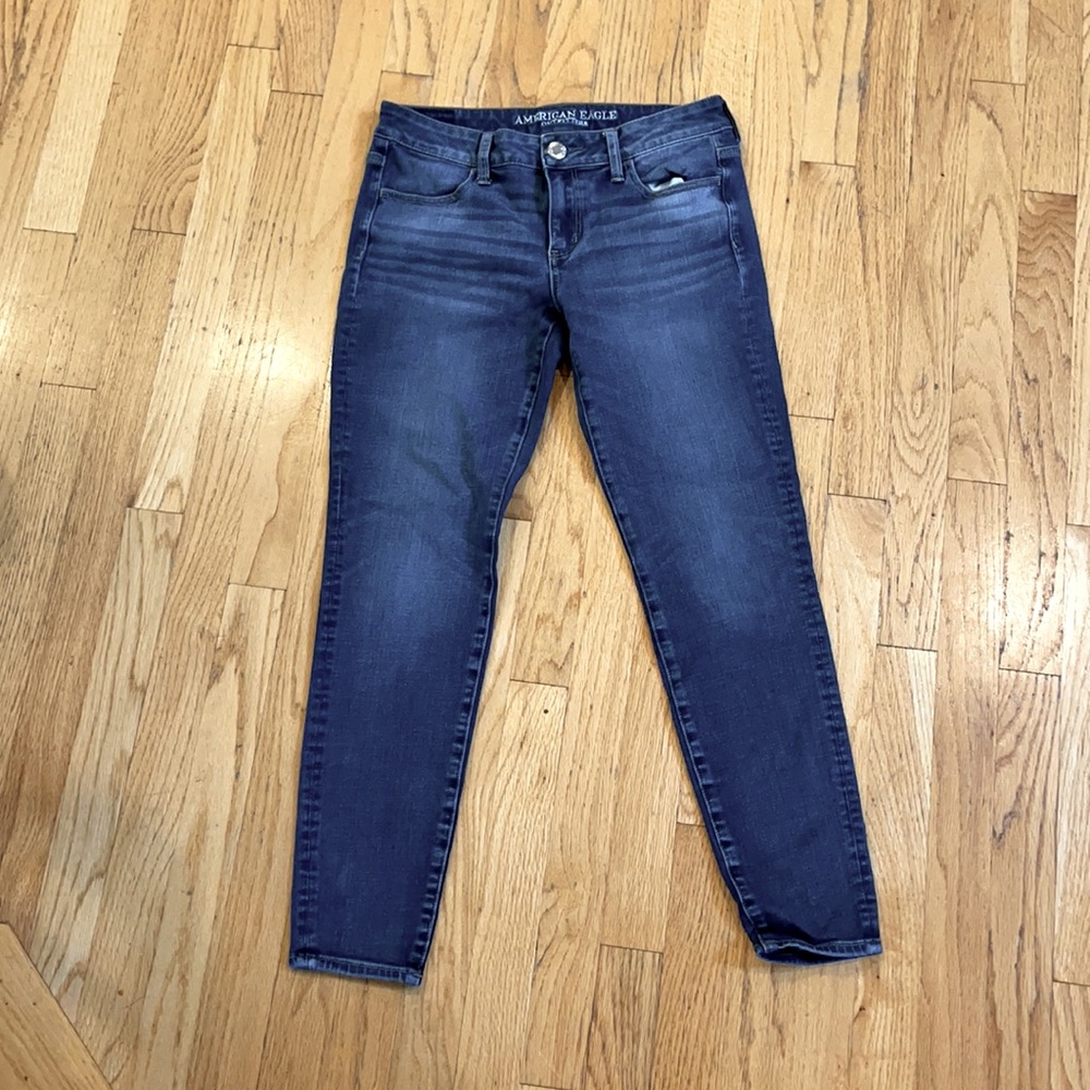 American Eagle medium wash jeggings